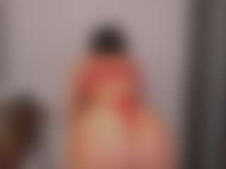Live cam show with JessieLines1 - Smoking on camtv