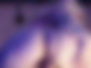 Live cam show with Broklin white - Average on CamClone