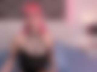 Cloee's Live Sex Cam Show