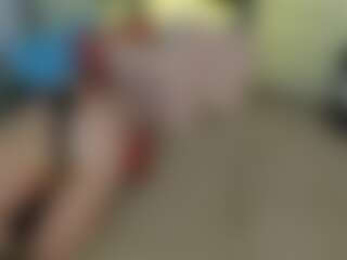 MarieLevis's Live Sex Cam Show
