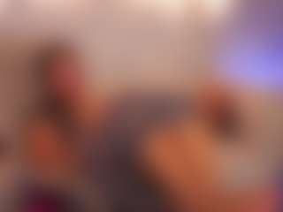 Live cam show with LINDAJAWEL - Double Penetration on Camsoda