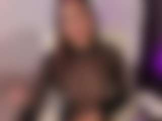Live cam show with AmberLewis - Moaning on camwithhim.com