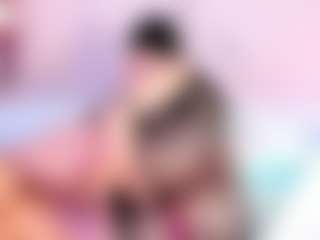 Live cam show with Riley thompson - School on Instabang