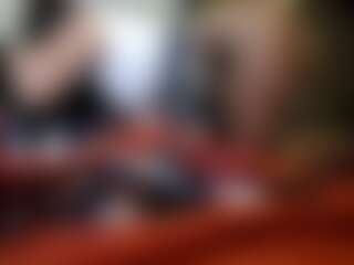 Live cam show with bugzNlola - Flat Chested on Camiplay Live