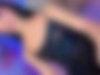 Live cam show with ArantzaBaby - Tease on Camsoda