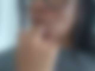 Live cam show with pizzababe22 - Athletic Shaved Pussy on Camsoda