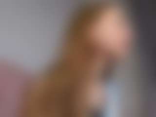 Kira's Live Sex Cam Show