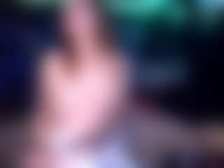 whosplayingwithfire MILF webcam performer live streaming