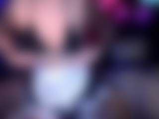 whosplayingwithfire MILF webcam performer live streaming