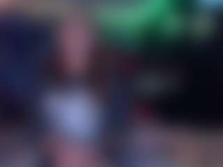 whosplayingwithfire MILF webcam performer live streaming