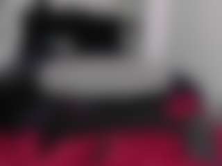 Live cam show with AmyAloqua - Oil on Dolls Live