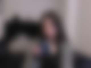 Live cam show with AmyAloqua - Goth on AdultVida.com