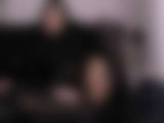 Live cam show with AmyAloqua - Skinny MILF on Stripli.com