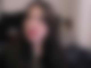 Live cam show with AmyAloqua - Spankass on friskycurves.com