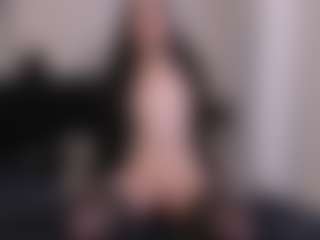 Live cam show with AmyAloqua - Camel Toe on Streamer API