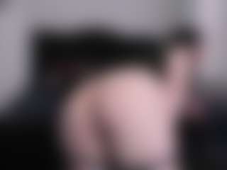 Live cam show with AmyAloqua - Petite on madthumbs
