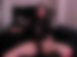 Live cam show with AmyAloqua - Petite on Camsoda