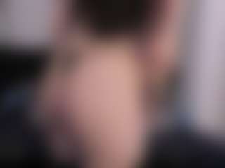 Live cam show with AmyAloqua - Spankass on CamClone