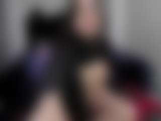 AmyAloqua MILF webcam performer live streaming