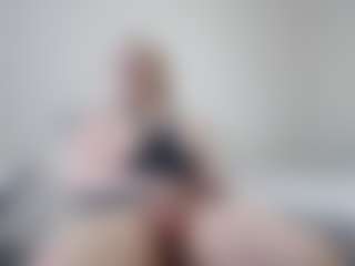 Live cam show with Anna-Stellari - Grey Eyes on Camiplay Live