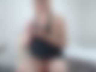 Live cam show with Anna-Stellari - Blonde Hair Middle Aged on Camsoda