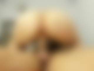 Live cam show with Wendy-Deiby - Gagging on Instabang