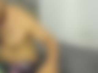 Live cam show with Wendy-Deiby - Gagging on sexylive.show