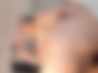 Эротическая трансляция с AgathaaWhite — BBW Middle Aged на Camsoda