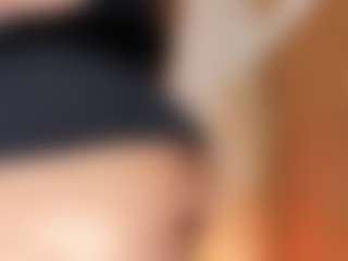 Live cam show with AgathaaWhite - Curvy Middle Aged on Dare Cams