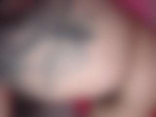 Live cam show with AgathaBolton - Juguetes on Camversity