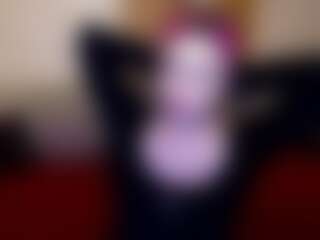 AnnessixReign's Live Sex Cam Show