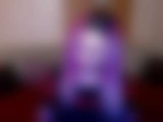 AnnessixReign's Live Sex Cam Show