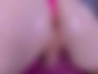 Live cam show with Ariana - Gape on Camsoda