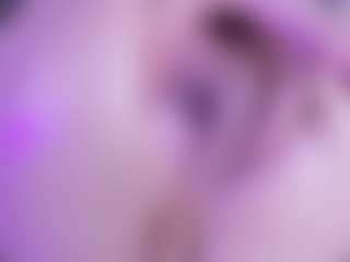 Live cam show with Ariana - Fake Tits on Camsoda
