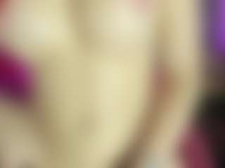 Live cam show with Ariana - Implants on Gym Cam Girls