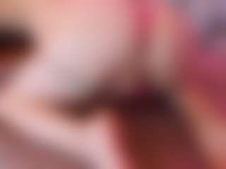 Live-camshow met Ariana - Implants op Camsoda