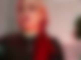 Live cam show with Eva - Deepthroat on CamClone