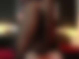 Live cam show with Eva - Nipple Piercings on crypto-cams