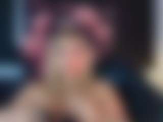 Pokaz na żywo z Eva - Tease Red Hair na Camsoda