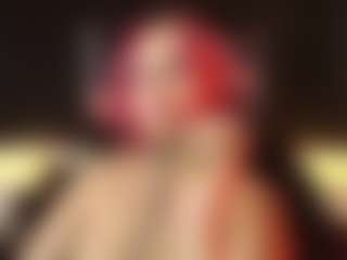 Live cam show with Eva - Facial Piercings on CamClone