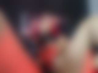 Live cam show with Eva - Facial Piercings on SmokeAndPoke