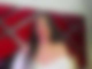 Live cam show with Kendra - Granny on 1on1-livenow