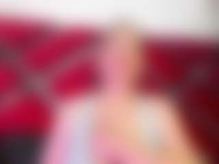 Live cam show with Kendra - Ebony on StripNow | colombia
