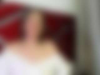 Live cam show with Kendra - Strip Mature on https://playwithruby.com