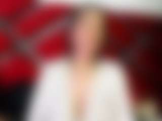 Live cam show with Kendra - Ebony on googirlz | colombia