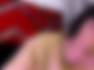 Live cam show with Kendra - Ebony Shaved Pussy on sexylive.show