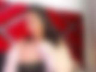 Kendra MILF webcam performer live streaming