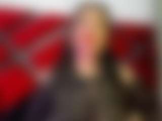 Live cam show with Kendra - Middle Aged on friskycurves.com