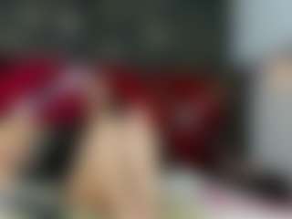 Show live cam dengan Kendra - Black MILF di Camsoda
