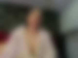 Live cam show with Kendra - Middle Aged on Streamer API